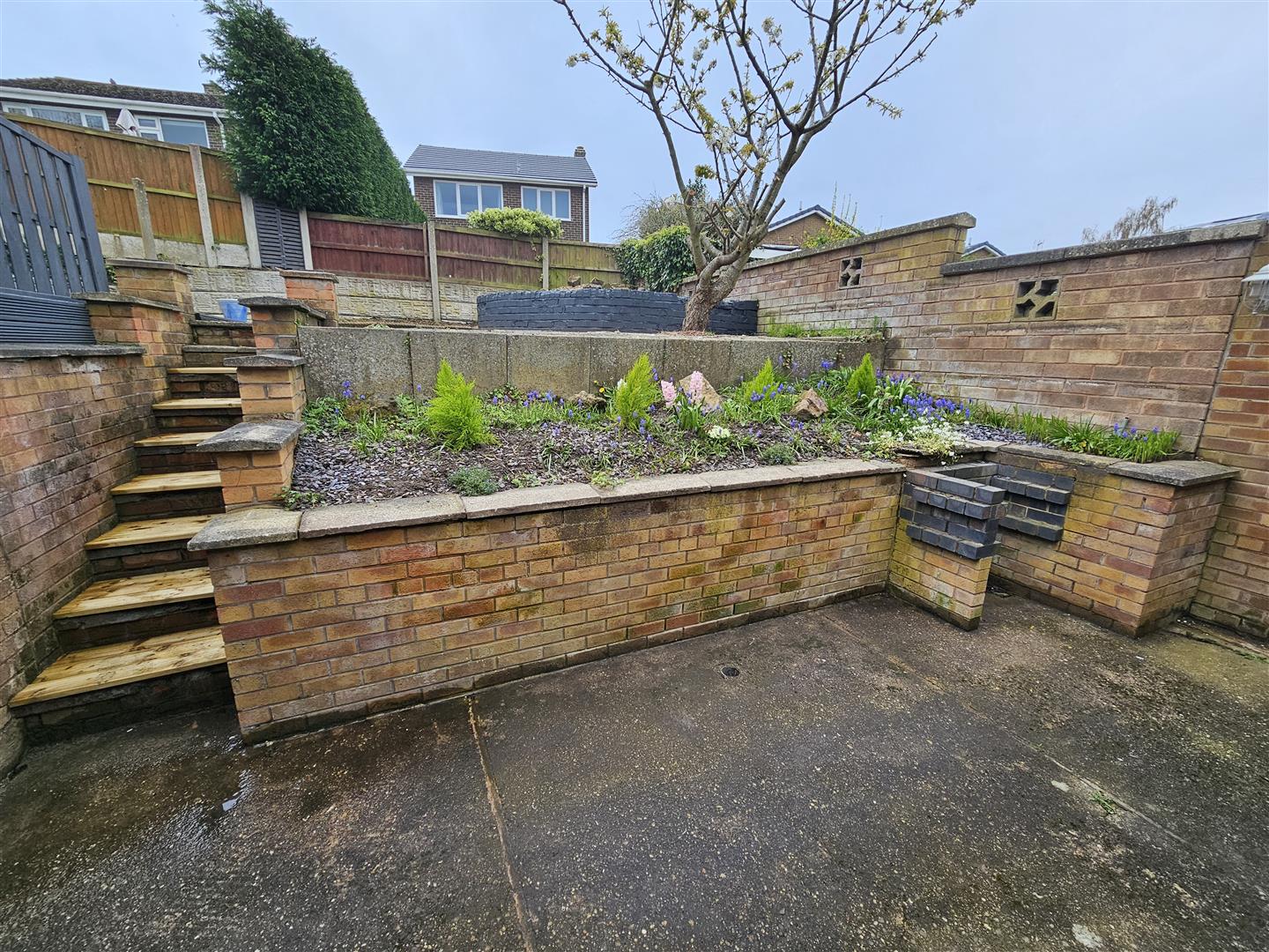 Linton Drive, Newark Clark Estates